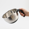 Salat-Rührschüssel-Set aus Edelstahl für die Küche. Umweltfreundliche Metallschüssel mit poliertem Griff