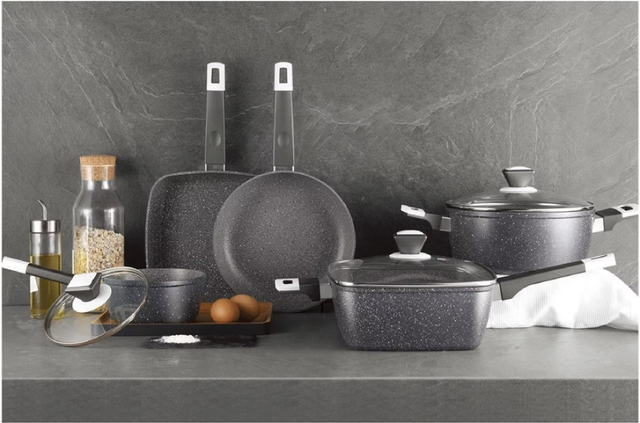 Factory Kitchen Bratpfanne aus recyceltem, schwerem Aluminium mit Antihaftbeschichtung, Eierpfanne, Grillpfanne, Kochpfanne, PFOA-frei, kompatibel mit Induktion
