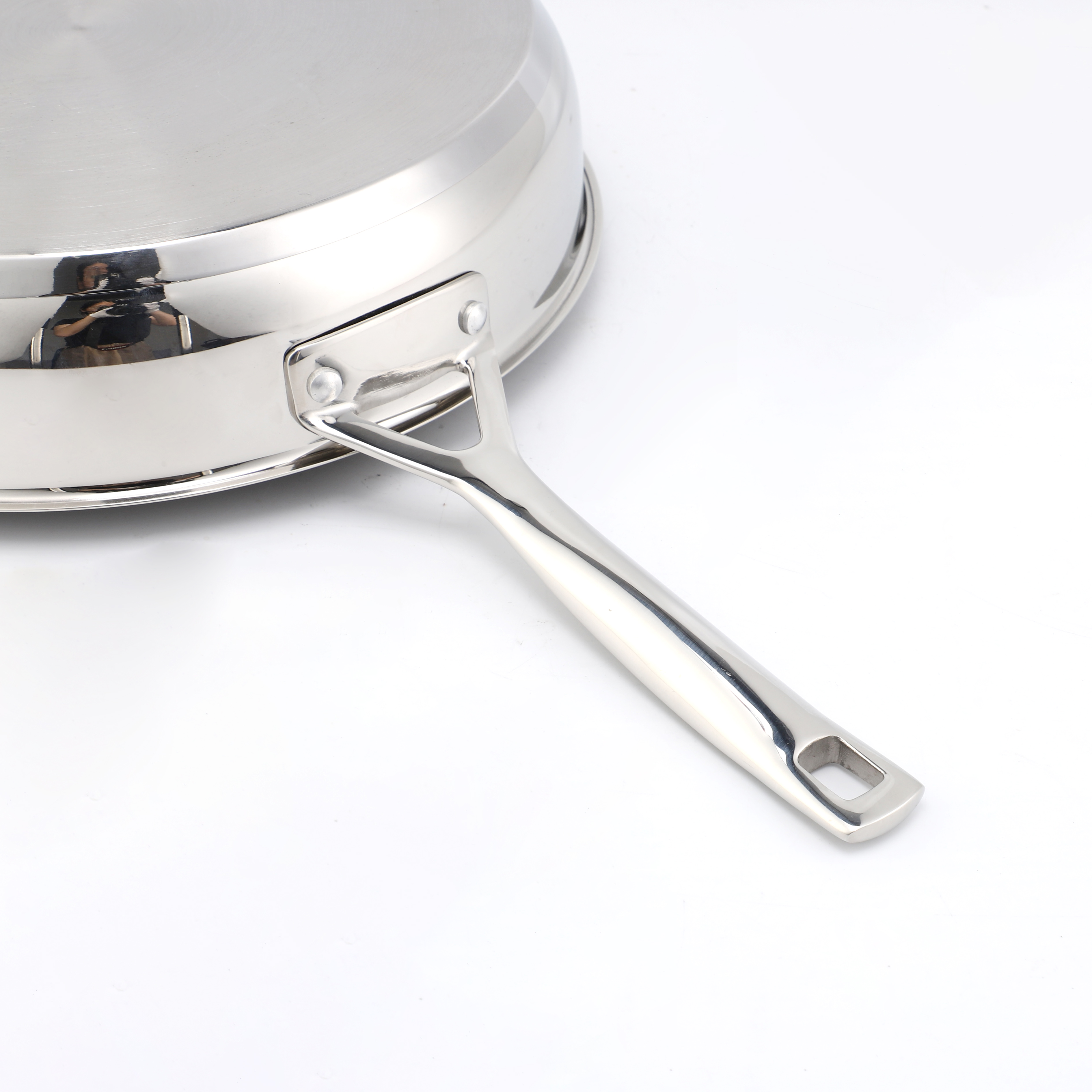 Heißer Verkauf Großhandel dreilagige Basis Edelstahlpfanne 20/24/26/28 cm 8 Zoll/10 Zoll/12 Zoll nicht beschichtete Kochgeschirr-Bratpfanne