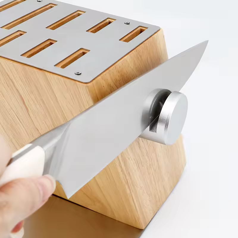 Hochwertiges, traditionelles Küchenmesser-Set aus Metall, klassisches Messerset aus Edelstahl mit Holzblock und Selbstschärfer