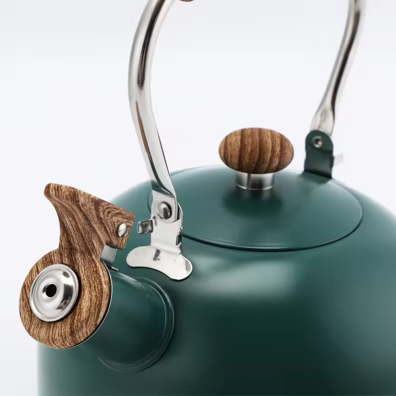 Heißer Verkauf 2,6 QT Custom Edelstahl Pfeif Tee Wasserkocher Hohe Qualität 2,5 L für Herd Top Moderne Design Metall Teekanne